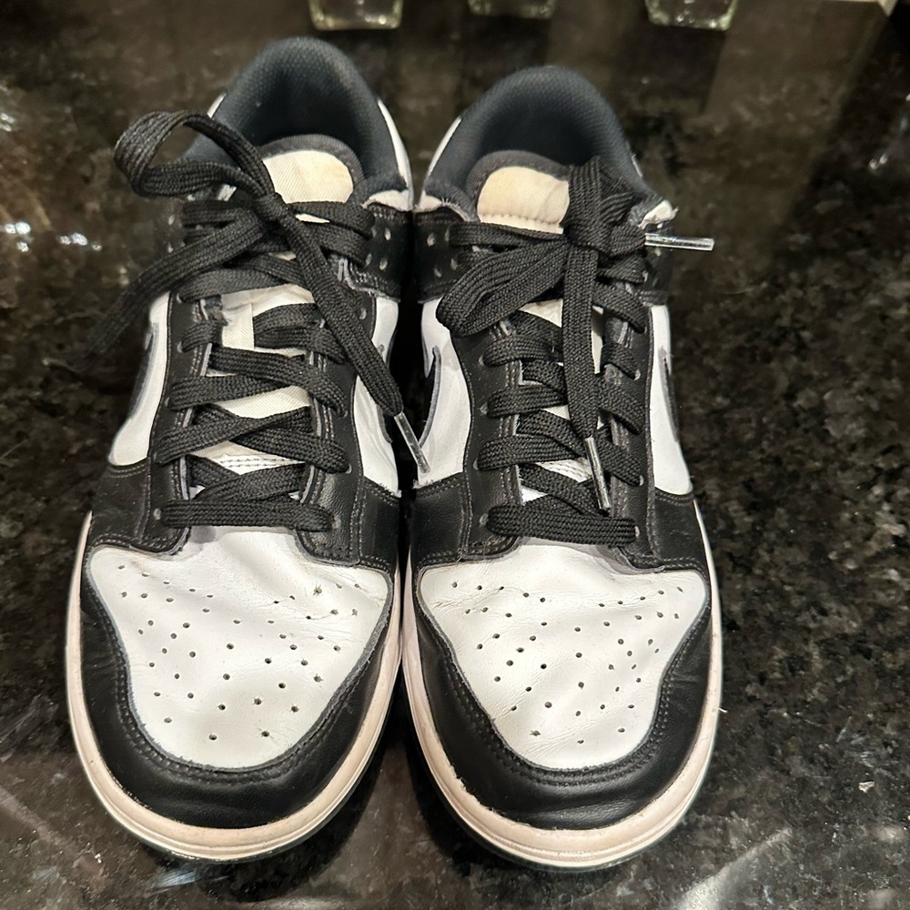 Nike Dunks - Picture 2 of 4